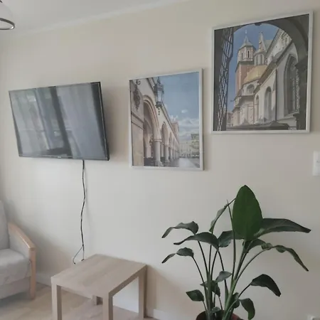 Quiet In The Wroclawska Apartman *