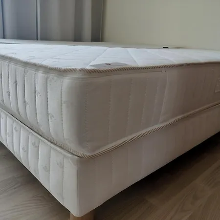 Quiet In The Wroclawska Apartman