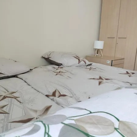 Quiet In The Wroclawska Apartman *