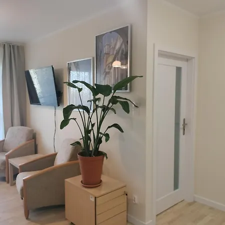 Quiet In The Wroclawska *