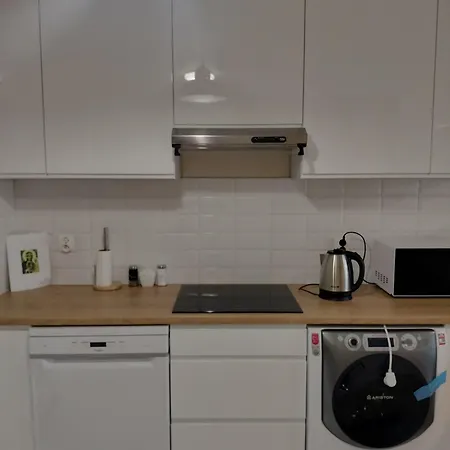 Quiet In The Wroclawska Apartman