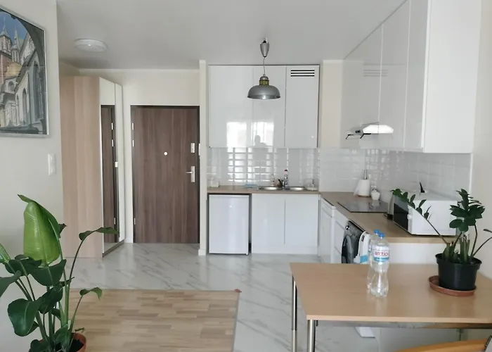 Quiet In The Wroclawska アパート *