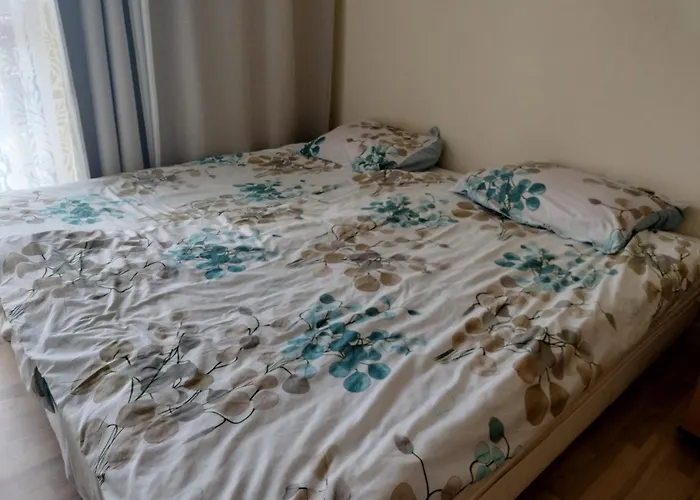 Quiet In The Wroclawska アパート *