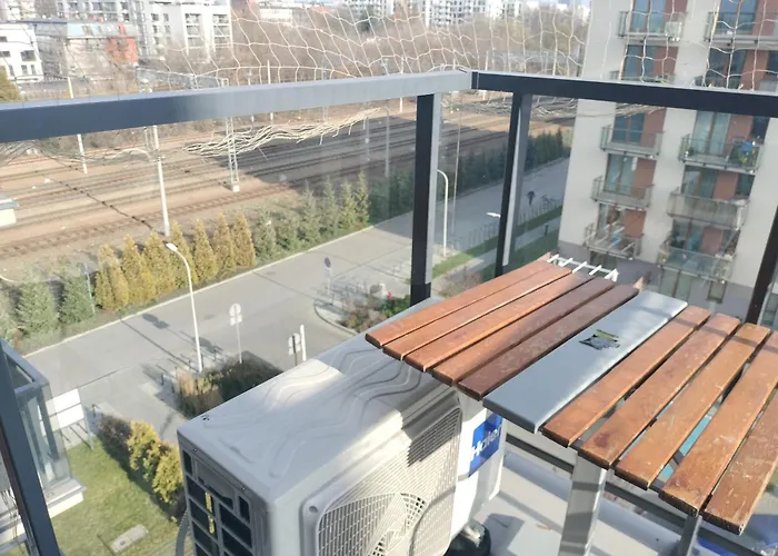 Quiet In The Wroclawska *