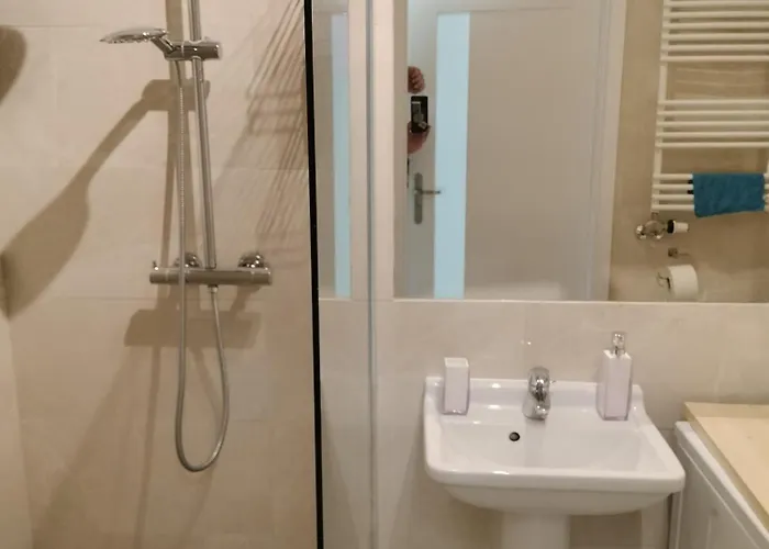 アパート Quiet In The Wroclawska