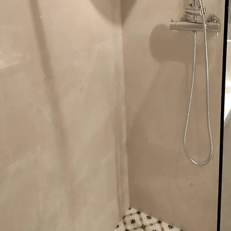 Quiet In The Wroclawska Apartamento *