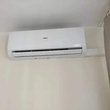 Quiet In The Wroclawska * Cracóvia